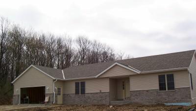 1115 Fieldstone Dr., Hartford, WI 53027