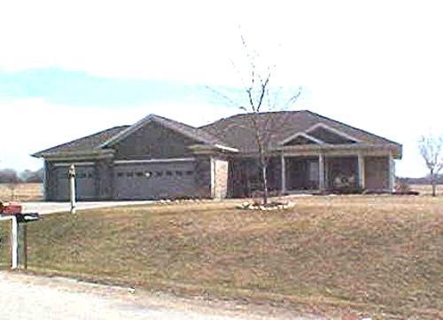 3488 Country View Dr., Delavan, WI 53115