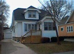 7511 Hennessey, Wauwatosa, WI 53213