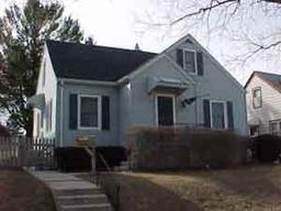 322 S 11th Ave., West Bend, WI 53095