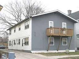 829 Park Ave, Racine, WI 53401