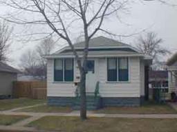 2431 Wood St., La Crosse, WI 54603