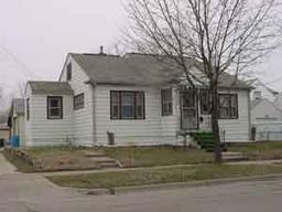 2010 S 16th St., La Crosse, WI 54601
