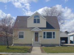1916 S 23rd St., La Crosse, WI 54601