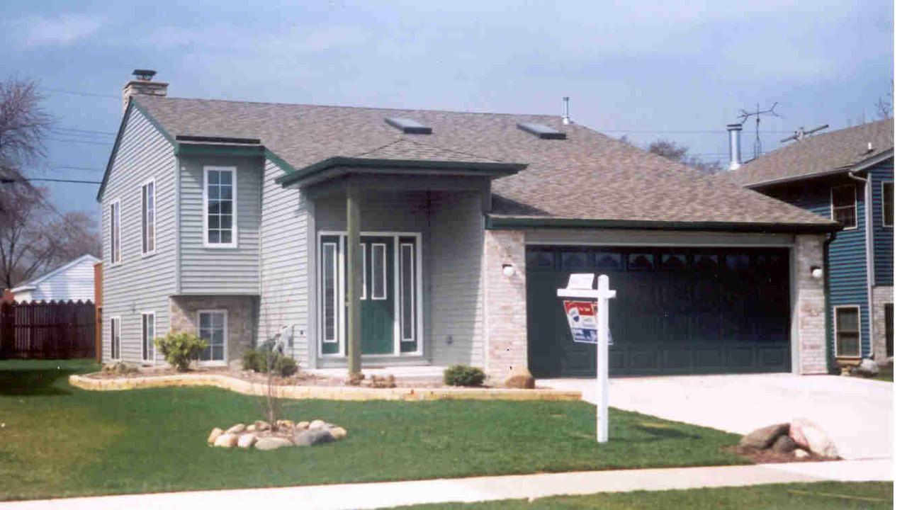 4912 32nd Ave., Kenosha, WI 53144