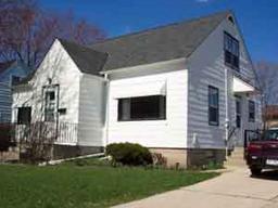 N89W15642 W Main St, Menomonee Falls, WI 53051