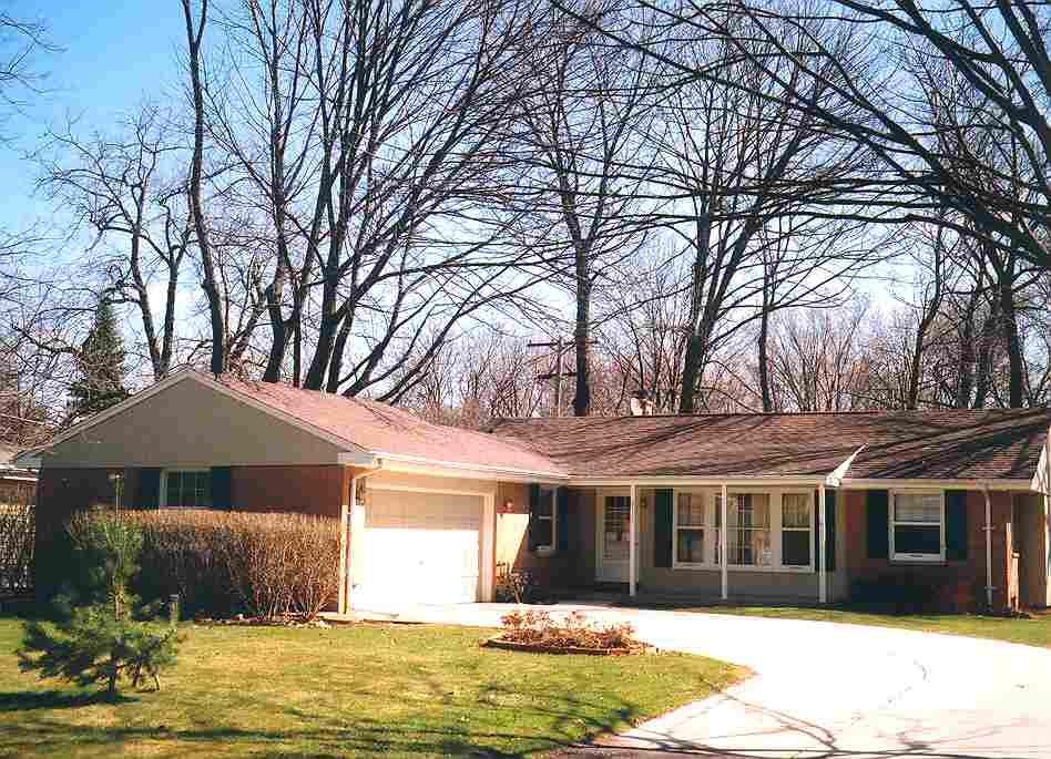 8466 N 50th St, Brown Deer, WI 53223