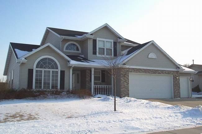 2919 Autumn Ln, East Troy, WI 53120