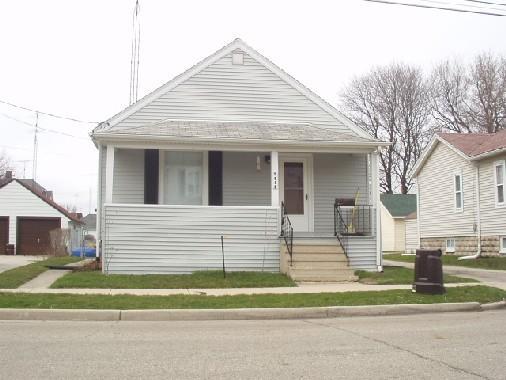 2414 51st St, Kenosha, WI 53140