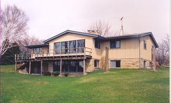 W227S4552 Patricia Ln., Waukesha, WI 53189