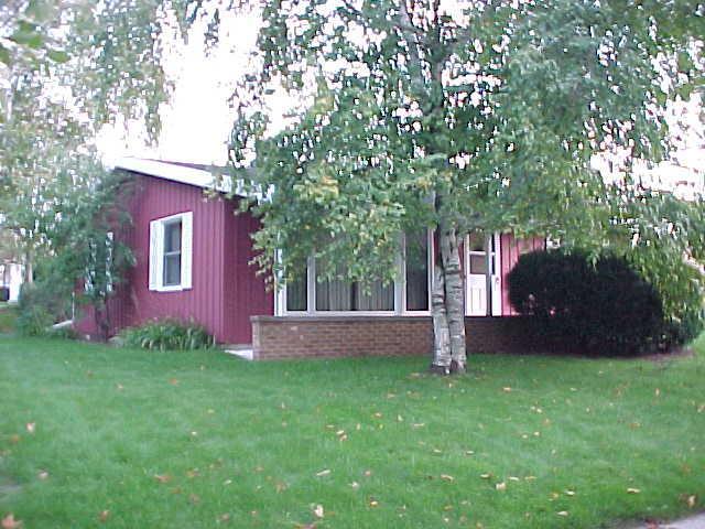 5616 Exeter St., Greendale, WI 53129