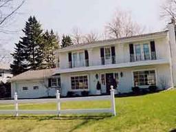 881 E Spooner Rd., Fox Point, WI 53217