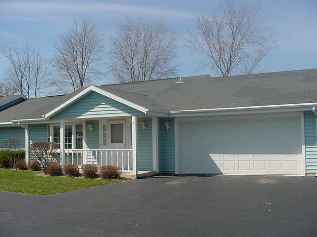 303 E 3rd Ave. #2, Elkhorn, WI 53121