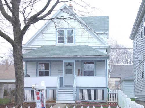 3652 S Brust, Milwaukee, WI 53207