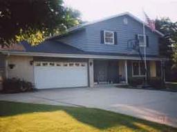 4737 S 81st St., Greenfield, WI 53220
