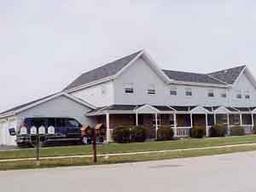 171 Glen Hill Dr., Slinger, WI 53086