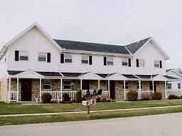 181 Glen Hill Dr., Slinger, WI 53086