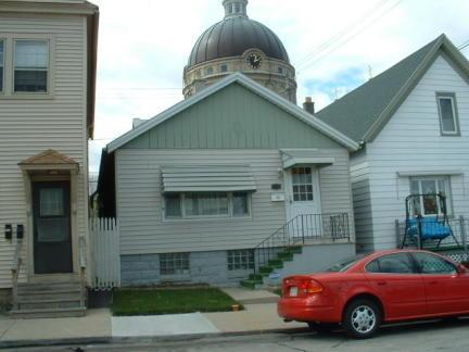 2325 S 5th Pl., Milwaukee, WI 53207