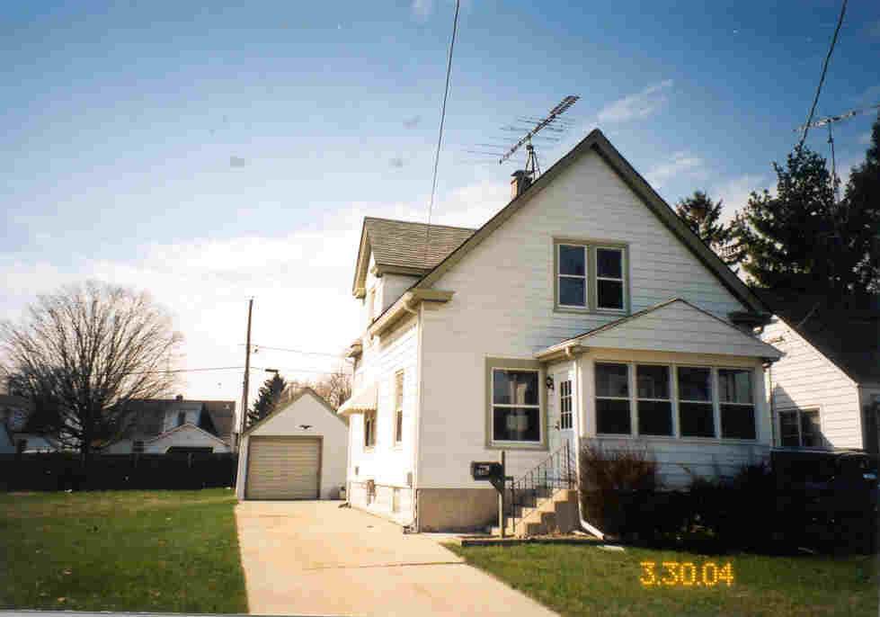 6518 31st Ave., Kenosha, WI 53142