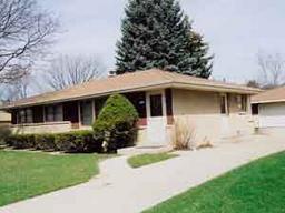 5443 Moorehead Ln., Greendale, WI 53129