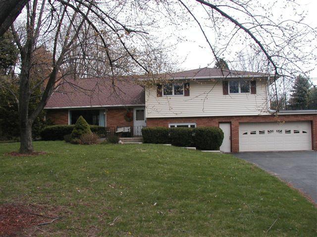 5144 S 78th St, Greendale, WI 53129