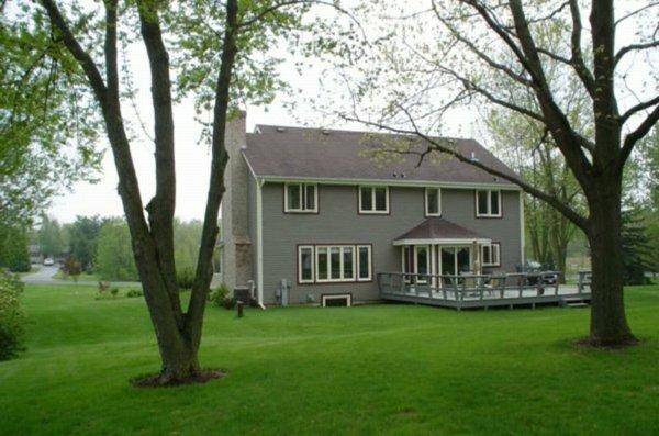 34580 Hartwell Pl., Oconomowoc, WI 53066