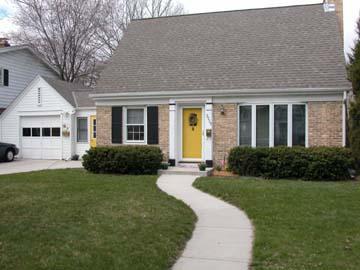 5529 N Lydell Ave., Glendale, WI 53217