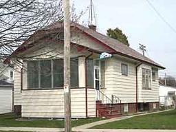 2051 Saint Clair St., Racine, WI 53402