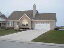 5827 Sunshine Ln., Caledonia, WI 53402