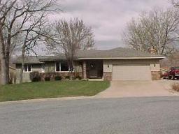 1017 Sunrise Ct., Onalaska, WI 54650