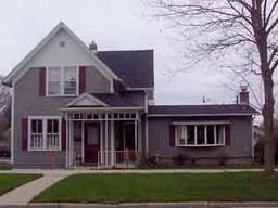 431 S 6th Ave., West Bend, WI 53095