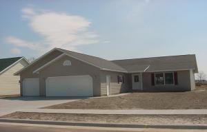 706 Shelly Ln, Onalaska, WI 54650