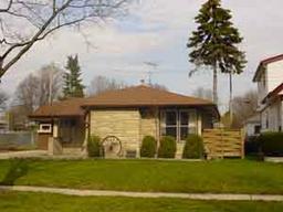 4928 N 88th St, Milwaukee, WI 53225