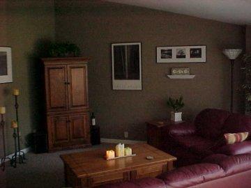 468 W Willow Ct, Fox Point, WI 53217