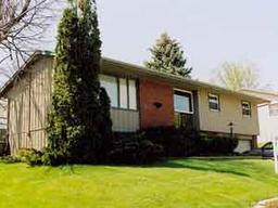 1119 Roosevelt Dr., West Bend, WI 53090