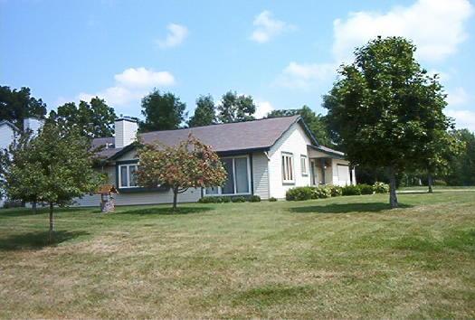 6511 Palmer Dr., Norway, WI 53185