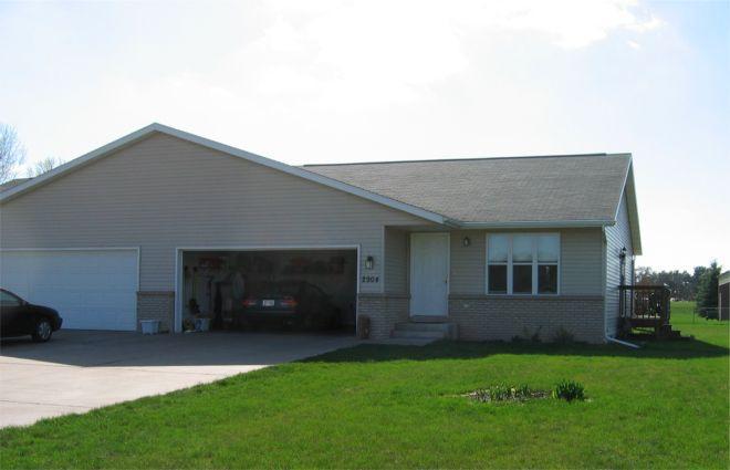2904 Pertzsch Dr., Holmen, WI 54636