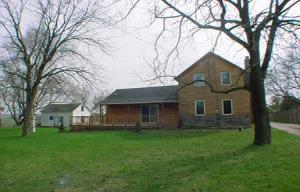 9692 Maple Tree Rd, Farmington, WI 53040