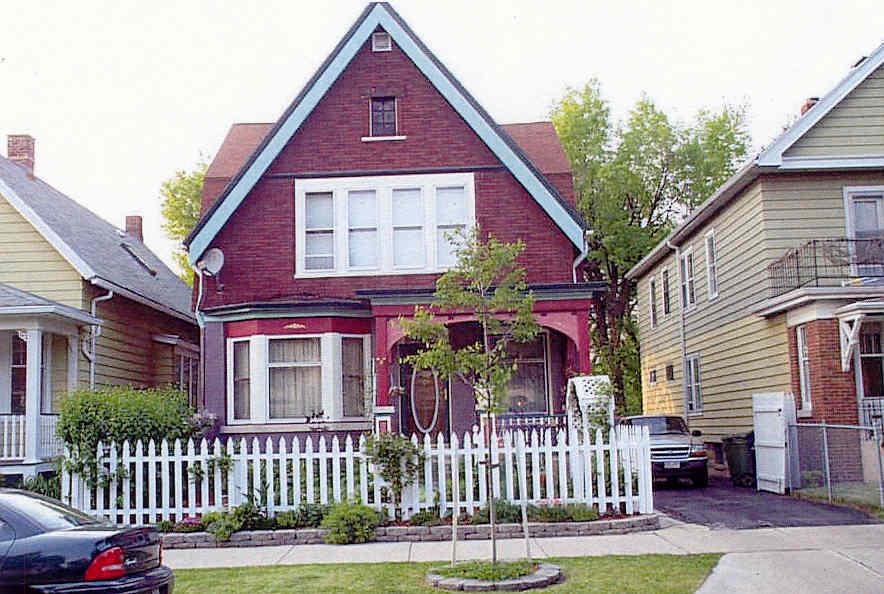 328 E Smith St., Milwaukee, WI 53207