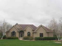 5253 Brackenwood Ct., La Crosse, WI 54601