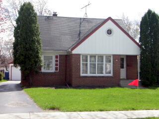 193 W Bolivar, Milwaukee, WI 53207