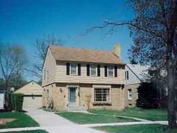 8122 W Jackson Park Blvd., Wauwatosa, WI 53213