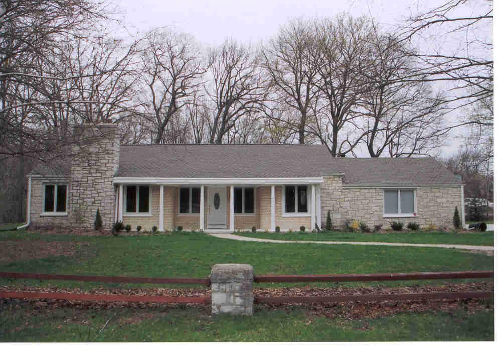 400 W Brentwood, Glendale, WI 53217