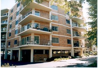 333 N Lake Rd #407, Oconomowoc, WI 53066