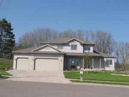 405 Hunter Ct., Holmen, WI 54636