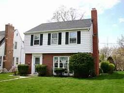 2751 N 73rd St., Wauwatosa, WI 53210