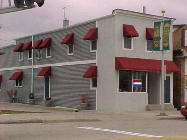 1113 Milwaukee, South Milwaukee, WI 53172