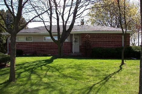 3724 S 124th St., Greenfield, WI 53228
