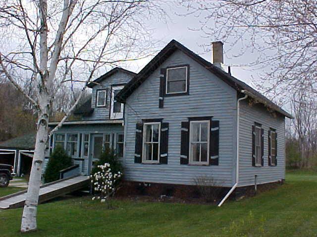 135 Fillmore, Fredonia, WI 53021