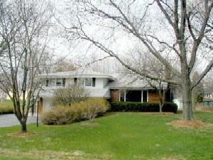 1435 Longwood Ave., Elm Grove, WI 53122